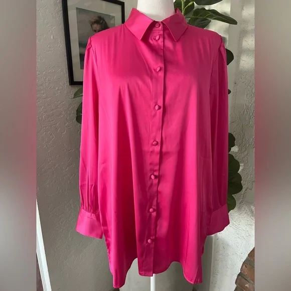 NWT 2 PIECE SATIN SHORTS SET💞 - Picture 1 of 7